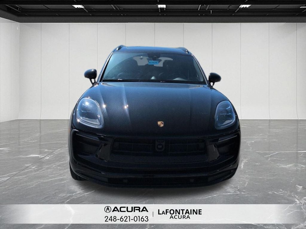 2025 Porsche Macan T