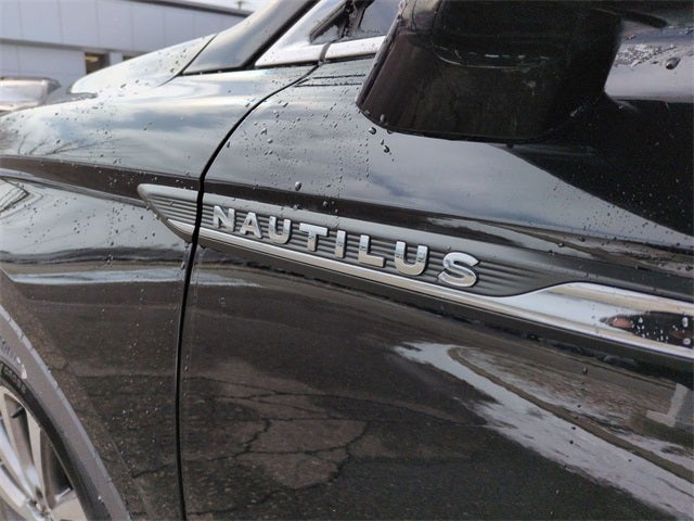 2019 Lincoln Nautilus Select