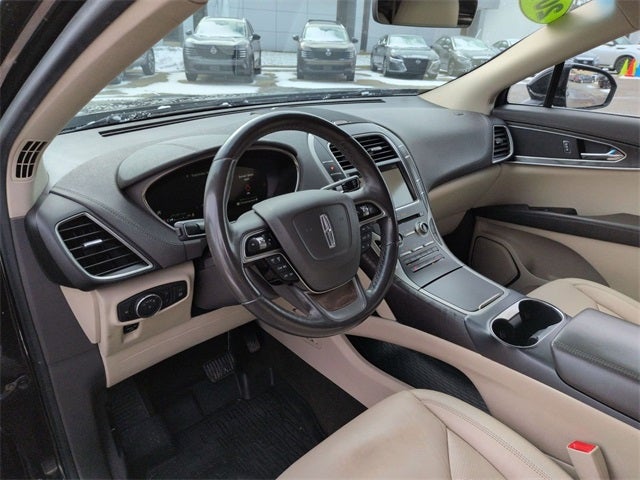 2019 Lincoln Nautilus Select