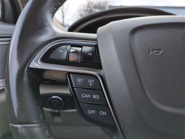 2019 Lincoln Nautilus Select