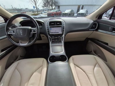 2019 Lincoln Nautilus Select