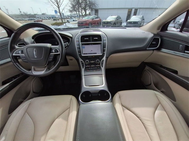 2019 Lincoln Nautilus Select