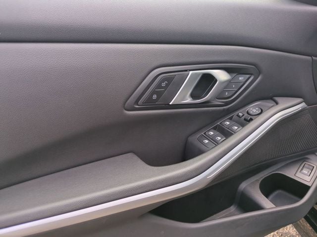 2025 BMW 3 Series 330i xDrive