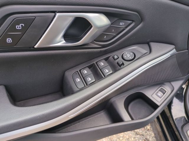 2025 BMW 3 Series 330i xDrive