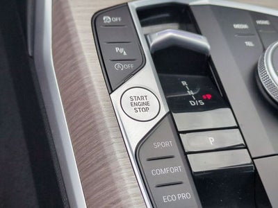 2025 BMW 3 Series 330i xDrive