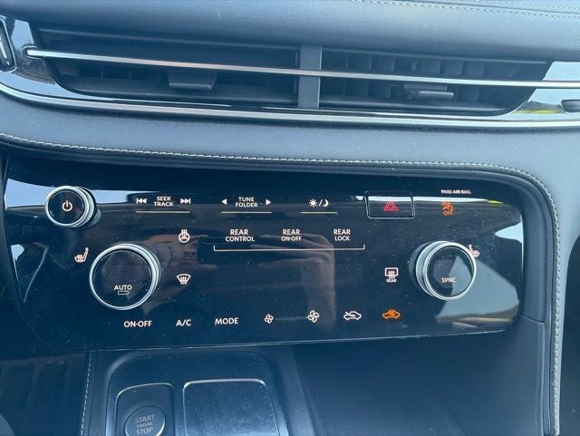 2023 INFINITI QX60 PURE