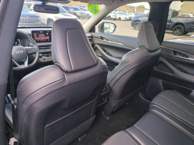 2022 INFINITI QX60 LUXE
