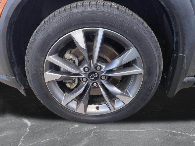 2022 INFINITI QX60 LUXE