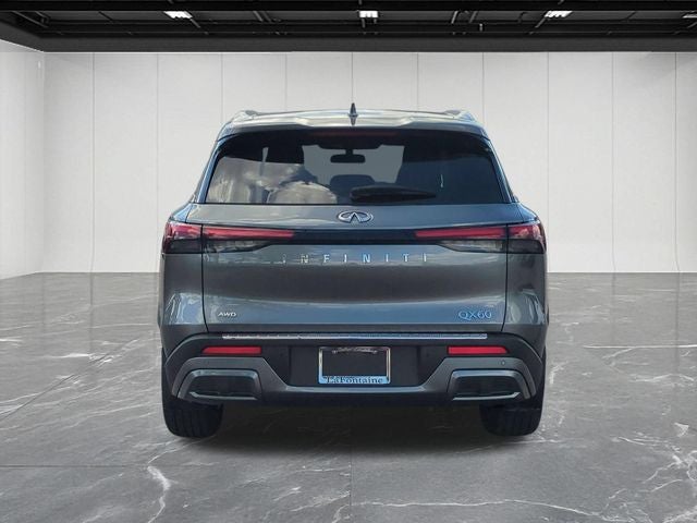2022 INFINITI QX60 LUXE