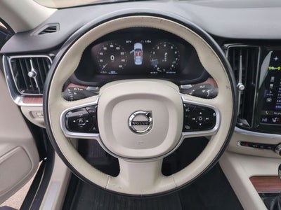 2021 Volvo S60 T5 Momentum