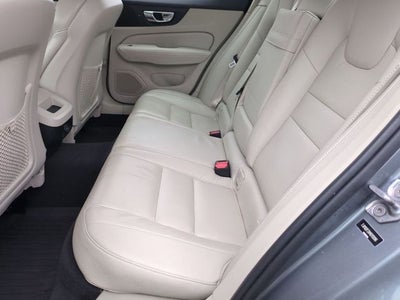 2021 Volvo S60 T5 Momentum