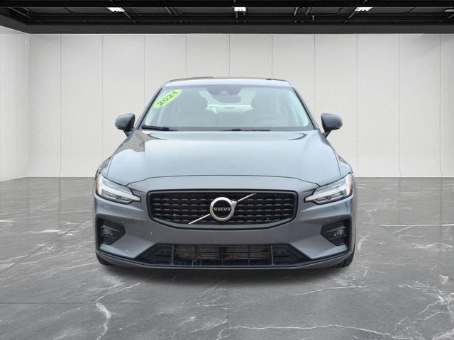 2021 Volvo S60 T5 Momentum