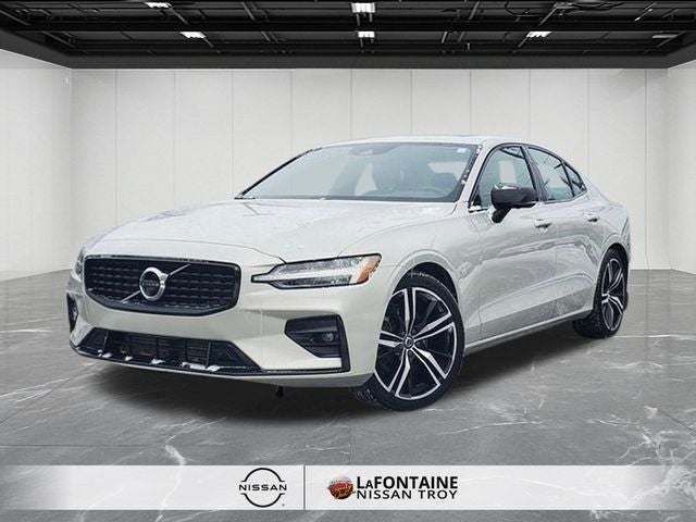 2021 Volvo S60 T5 R-Design