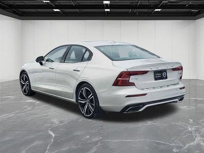2021 Volvo S60 T5 R-Design