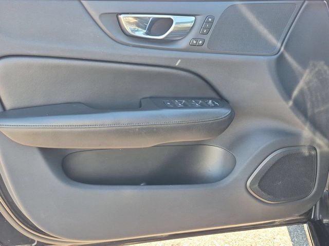 2023 Volvo S60 B5 Plus Black Edition