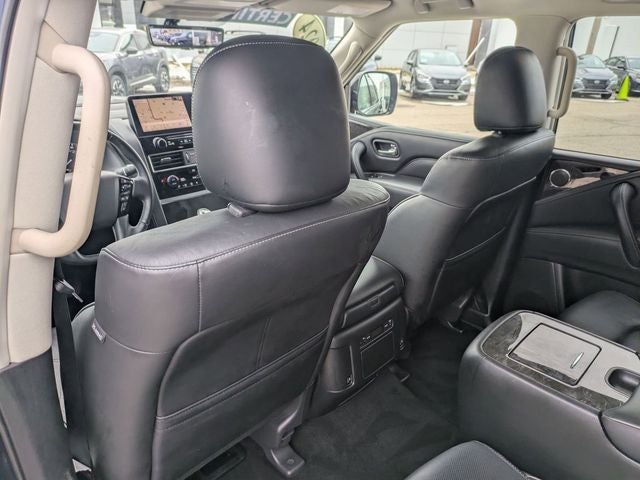 2024 INFINITI QX80 LUXE