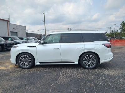 2027 INFINITI QX80 LUXE