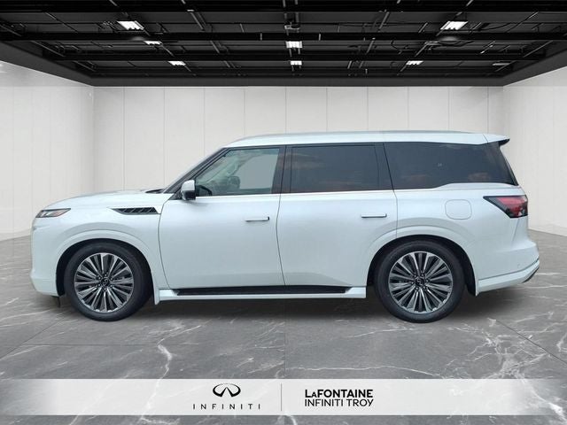 2027 INFINITI QX80 LUXE