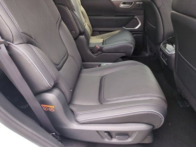 2027 INFINITI QX80 LUXE
