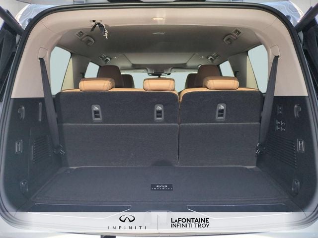 2027 INFINITI QX80 LUXE