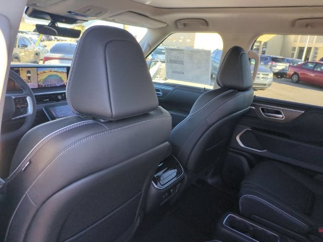 2027 INFINITI QX80 LUXE