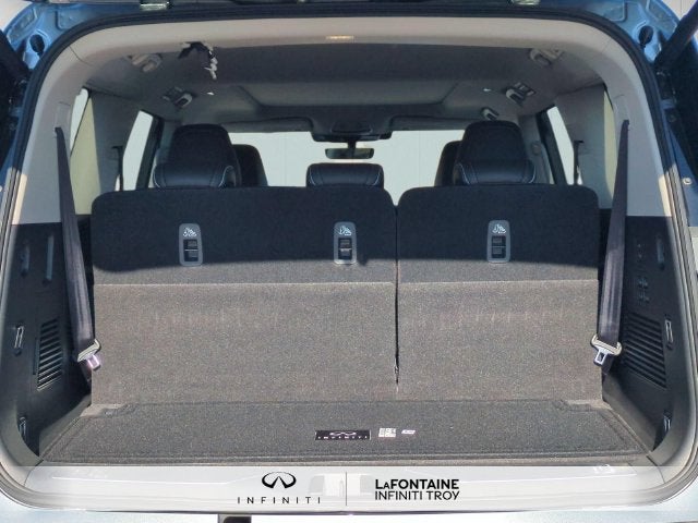 2027 INFINITI QX80 LUXE