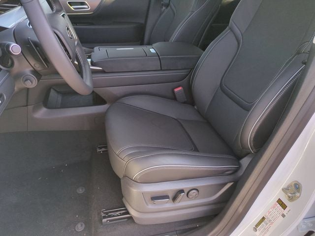 2027 INFINITI QX80 LUXE