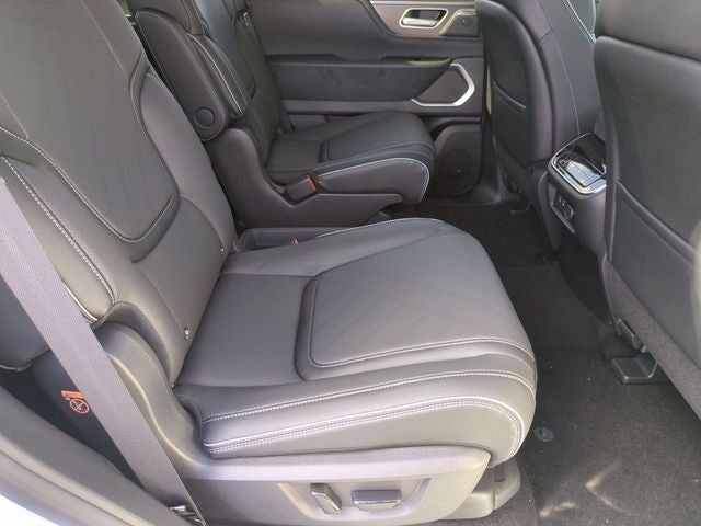 2027 INFINITI QX80 LUXE