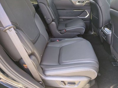 2027 INFINITI QX80 LUXE