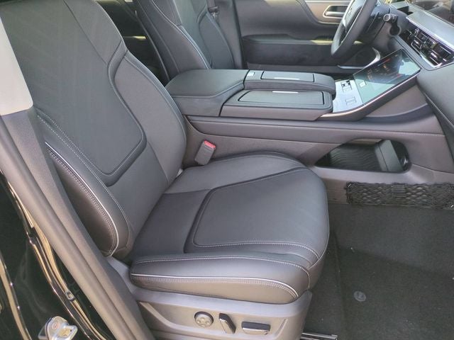 2027 INFINITI QX80 LUXE