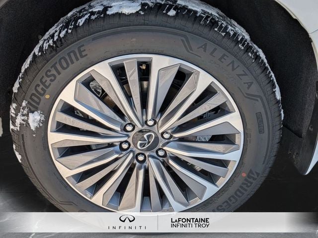 2026 INFINITI QX80 LUXE