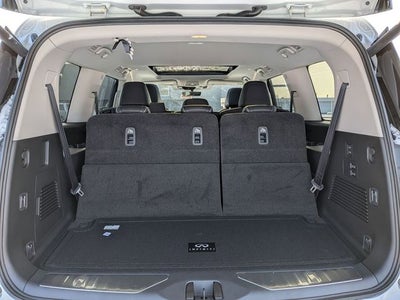2026 INFINITI QX80 LUXE
