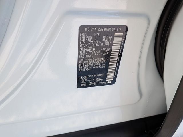 2026 INFINITI QX80 LUXE