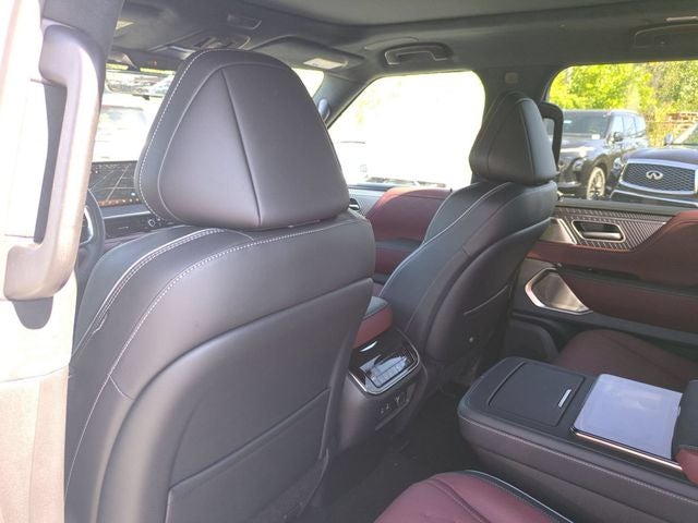 2027 INFINITI QX80 AUTOGRAPH