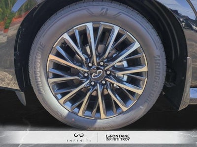 2027 INFINITI QX80 AUTOGRAPH
