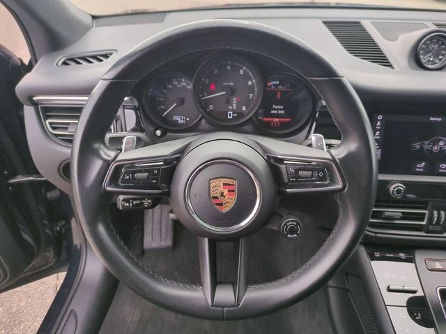 2023 Porsche Macan Base