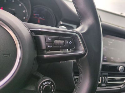 2023 Porsche Macan Base
