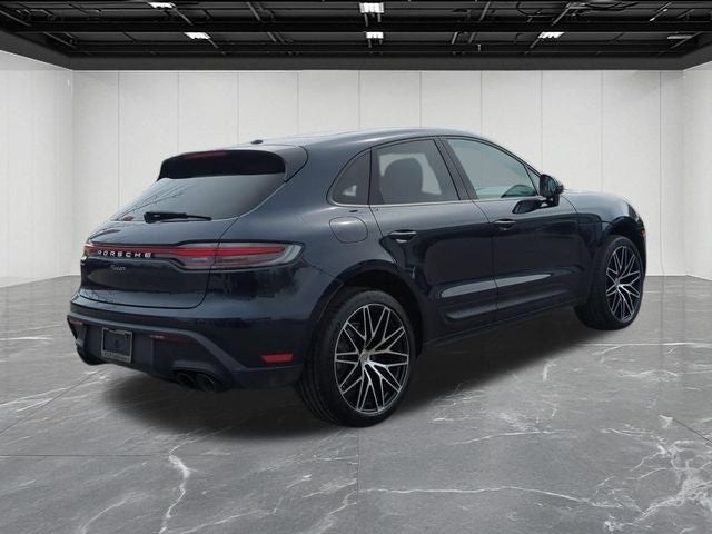 2023 Porsche Macan Base