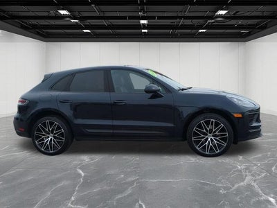2023 Porsche Macan Base