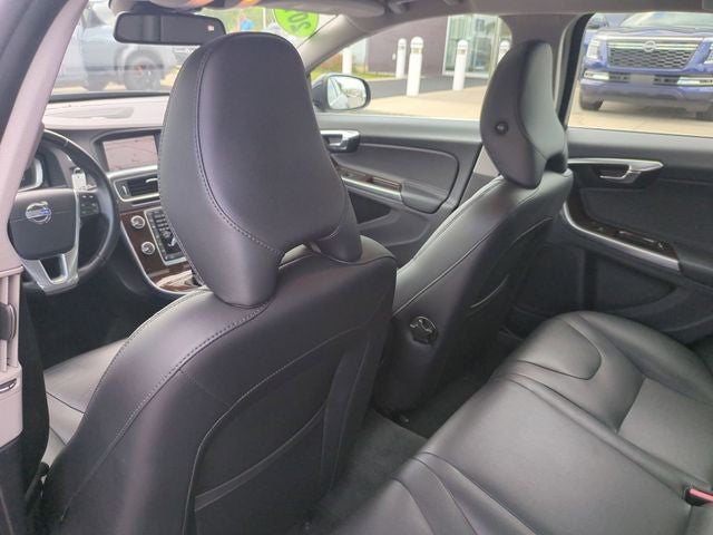 2015 Volvo V60 T5 Platinum