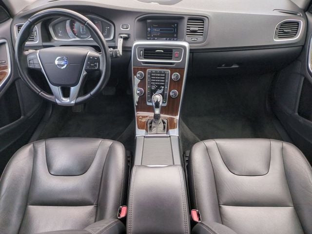 2015 Volvo V60 T5 Platinum