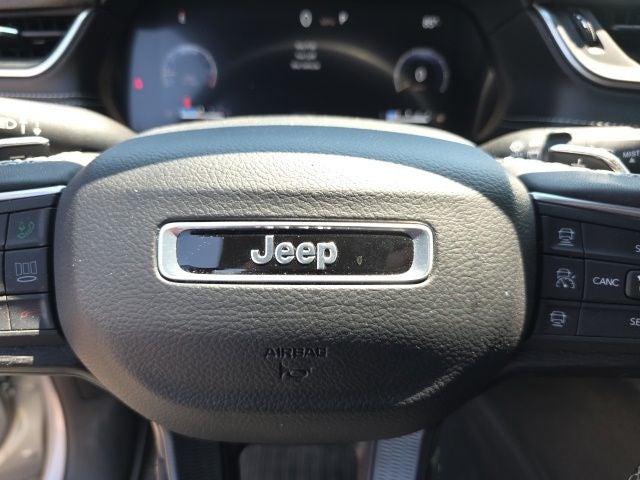 2024 Jeep Grand Cherokee L Laredo 4WD