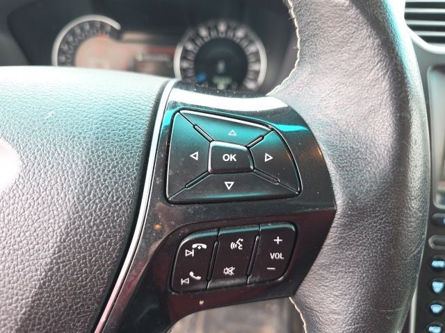 2016 Ford Explorer Platinum 4WD!