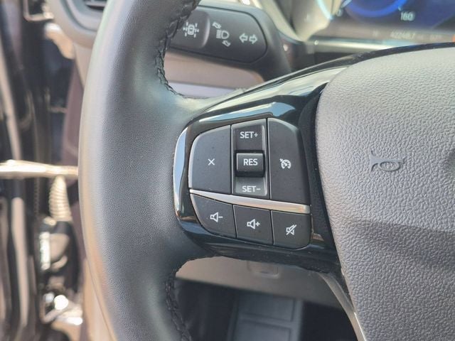 2022 Ford Escape Hybrid SEL