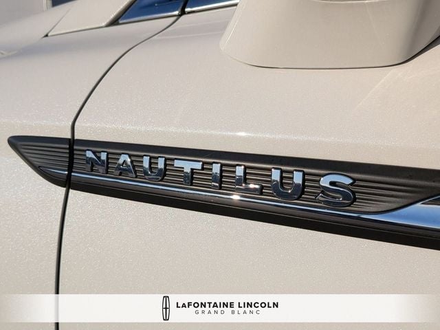 2023 Lincoln Nautilus Standard