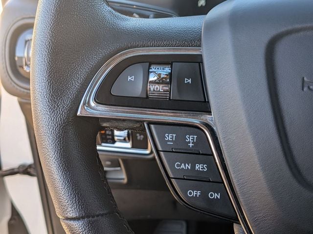 2023 Lincoln Nautilus Standard