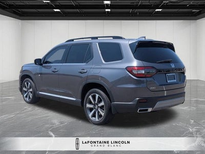2025 Honda Pilot Touring AWD