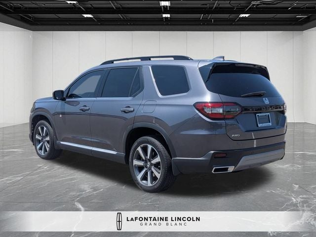 2025 Honda Pilot Touring AWD