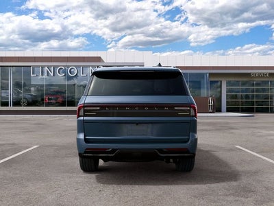 2027 Lincoln Navigator Reserve