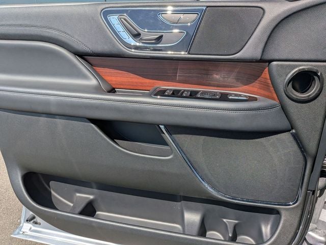 2022 Lincoln Navigator Standard 4WD!